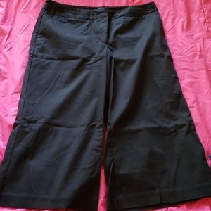 Womens Capris... plus size